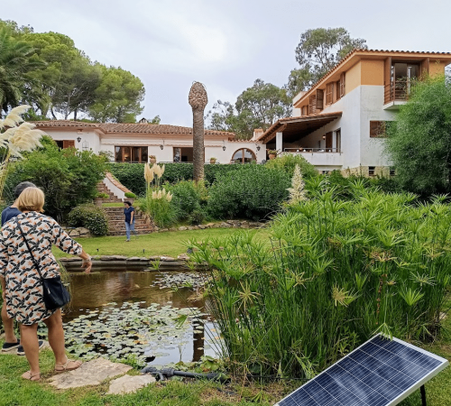 NON MEMBER GROUP PHOTO GARDEN INT